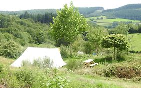 Camping La Foret Du Morvan